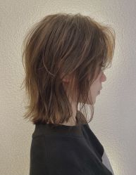 -变画·发型STUDIO