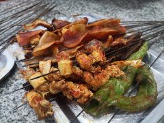 -马克力木手抓炕锅烤羊肉(盐湖一小区店)