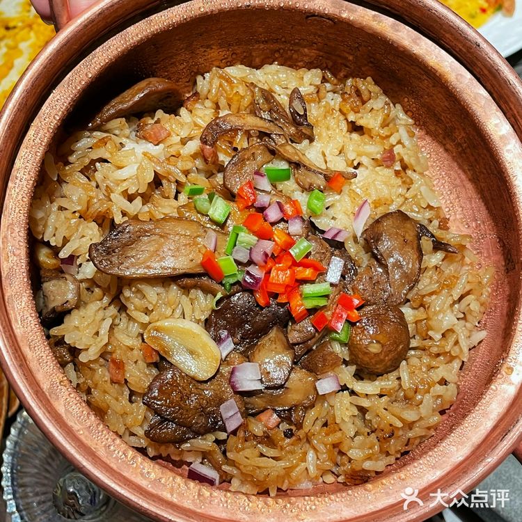 把云南地标美食都搬来深圳啦！芸山季·云南野生菌火锅