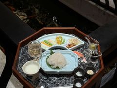 -龙悦湾酒家·八阵鱼生·渔人码头店
