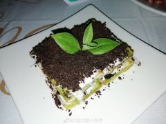 小蛋糕-都喜天丽富都青枫苑酒店-青枫小筑