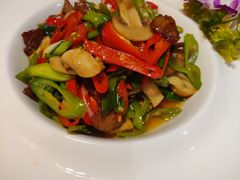 -蘑菇私房菜小馆(杨家坪西城天街店)
