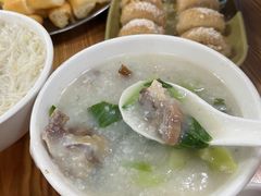 -洲心明记烧肉大粥(总店)