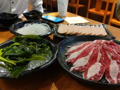 -呷哺呷哺(普陀乐购真北店)