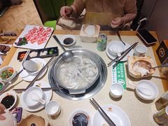 精选肥牛-煲大王猪肚鸡·椰子鸡火锅(红谷滩万达店)