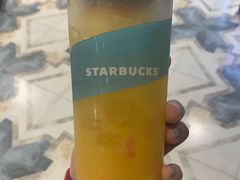 -星巴克(上海虹桥南丰城办公楼店)