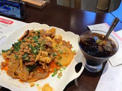 -成都你六姐·牛肉冒菜(城市集市合生汇店)