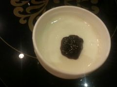 蓝莓双皮奶-院落创意菜