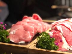 -湊湊火锅·茶憩(杭州湖滨银泰in77店)