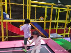 -蹦蹦跳跳(新奥购物中心店)