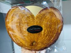 蝴蝶酥-Salon de The de Joel Robuchon(外滩18号店)
