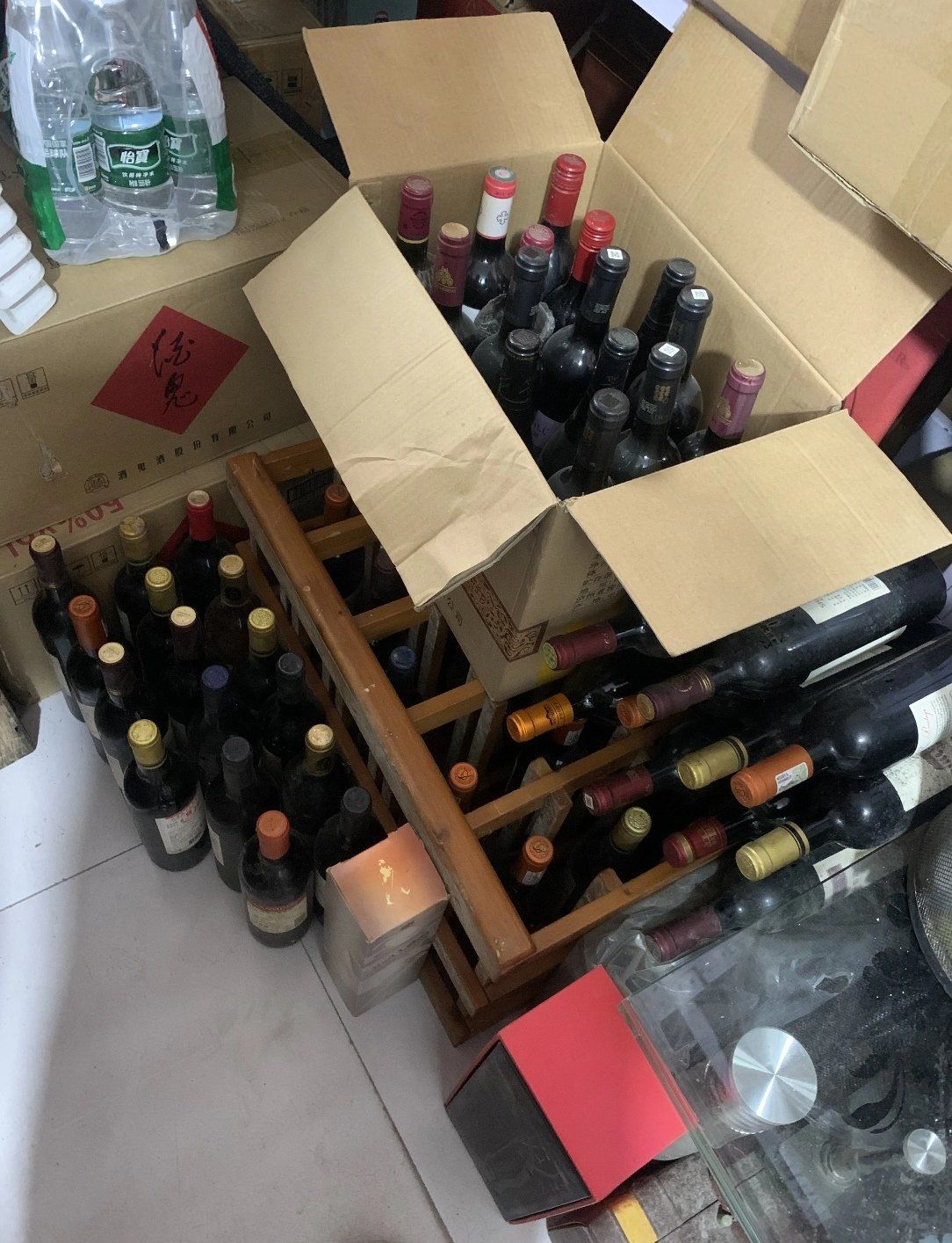 今天上门收了好多红酒🍷