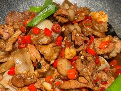 辣椒肉炒肉-味上湘菜馆(岳麓山店)