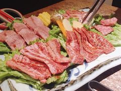 -炼火烤肉店