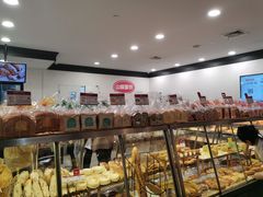 面包甜点陈列柜-山崎面包(百联世纪店)
