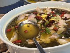 -满江红四季餐厅 · 国家五钻级酒家(新纪元大酒店店)