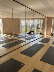 -酉嘉瑜伽YO+YOGA