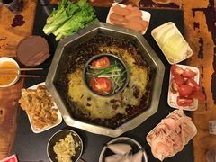 -邓莽子老火锅(中兴路总店)