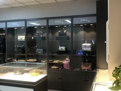 -用真奢侈品名表名包回收中心(朝阳万达店)