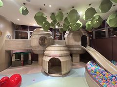 -水桶王国主题餐厅·聚会·生日派对·亲子活动·家庭套餐(亚龙湾希尔顿店)