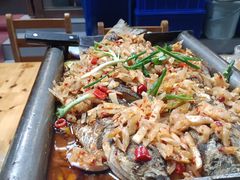 -宏兴烤鱼山庄(宣恩总店)