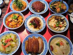 -蓝田九大碗民俗食府(蓝田店)