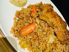 -玛格萝妮比萨屋(四平店)