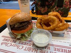 -The Habit Burger Grill 哈比特汉堡(复兴soho店)