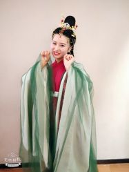 -盘子女人坊古装写真摄影(厦门总店)