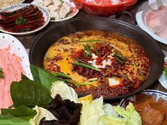 -沸炉重庆老火锅(军事博物馆店)