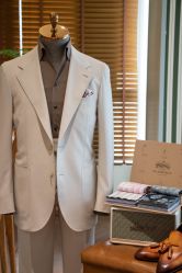 -优刻西服西装定制(金轮国际广场店)