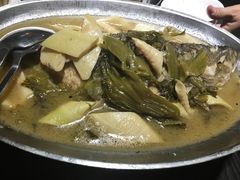 酸菜悶鱸魚-桐花客家创意料理民生店