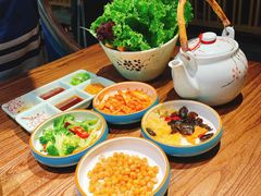 -明洞阿姨·韩式酱蟹烤肉·创意料理(三元桥店)