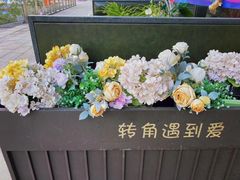 -百年港湾奥特莱斯(香炉礁店)