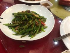 农家小炒肉-东江渔村·古典园林·30年粤菜老字号(太和店)