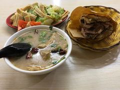 -洪峰浩老北京烧饼夹肉(角门路店)