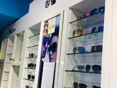 -提一眼镜·蔡司·依视路(小寨店)
