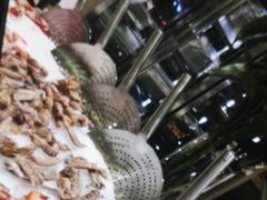 -大中华希尔顿酒店-念自助餐·嗨啤·小龙虾