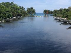 -亚龙湾喜来登·美景台大堂吧