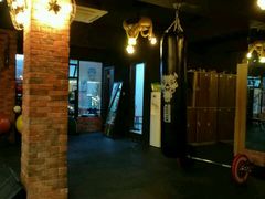-GYMPLUS私教健身会馆(大悦城店)