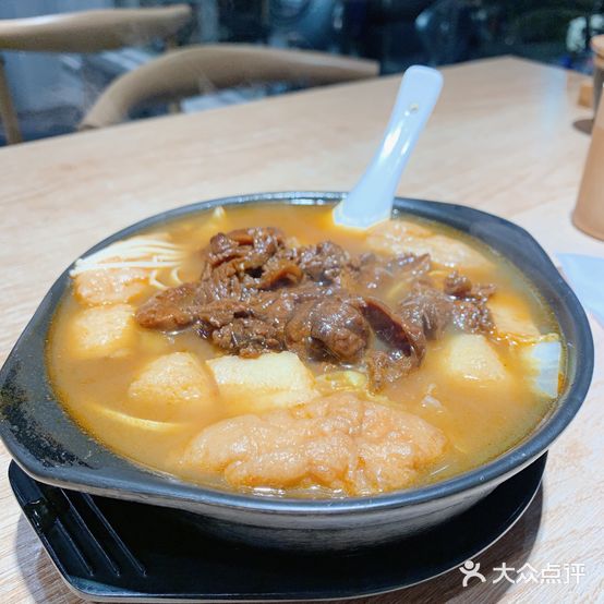 小眼睛粉丝煲(明珠小区店)