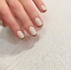 -蜜丝卡伦美甲美睫连锁