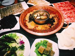 -宽巷子成都火锅(南站店)