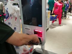 -农工商超市(临汾路店)