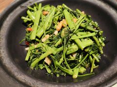-港丽餐厅(正大店)