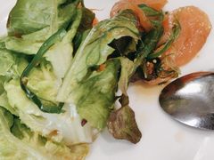 -Chom Cafe and Restaurant