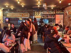 -BHC炸鸡(明洞总店)