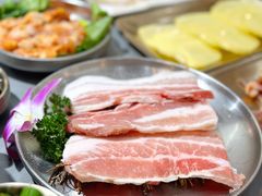 -围炉肉舍•炭烤活鳗•丹东海鲜烤肉(步行街店)