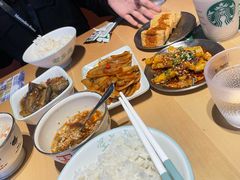 -老乡鸡(上海白玉兰广场店)
