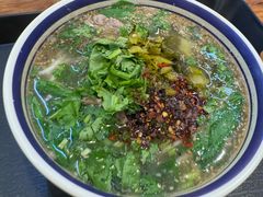 -云阿蛮云南生烫牛肉米线(奉贤路店)